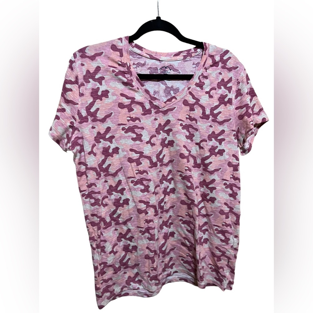 Blue mountain pink camouflage v neck
